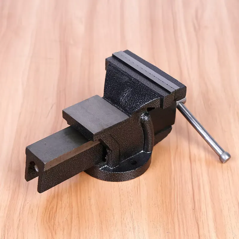 Tornillo de Banco Cuadrado de  - Heavy Equipment Working reseña y precio