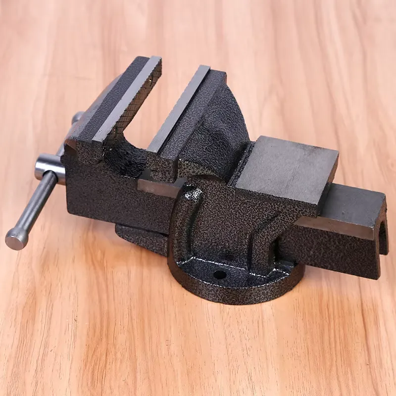 Tornillo de Banco Cuadrado de  - Heavy Equipment Working reseña y precio